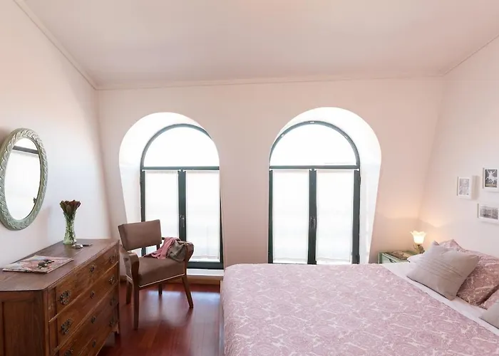 Seagull Rooftop Downtown - Light And Views